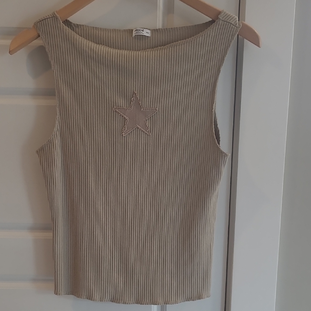 🟢Ardene Star Tank. Size M